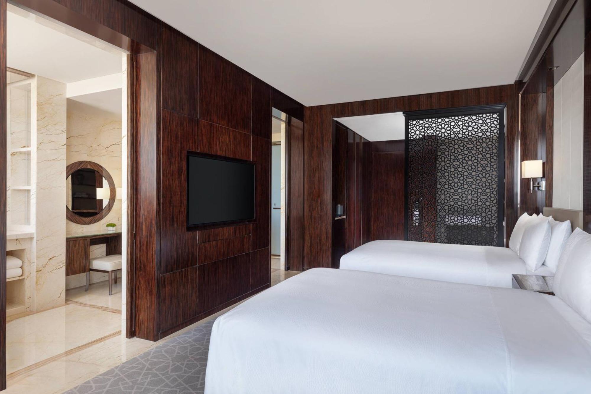 Jw Marriott Hotel Yinchuan Exterior photo